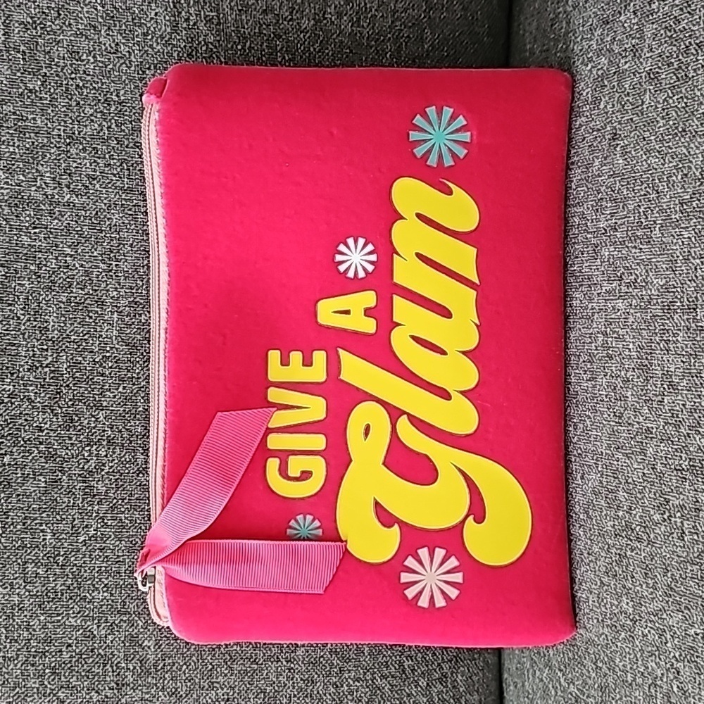 BENEFIT 'Give a Glam' Cosmetic Bag Zipper Pouch